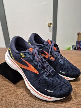 EUC Mens Brooks Ghost 15 Running Shoes